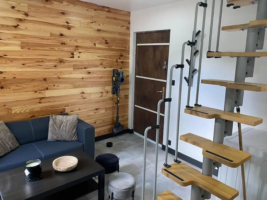 Appartement Petit Duplex Cocooning à Férel 0*,  France